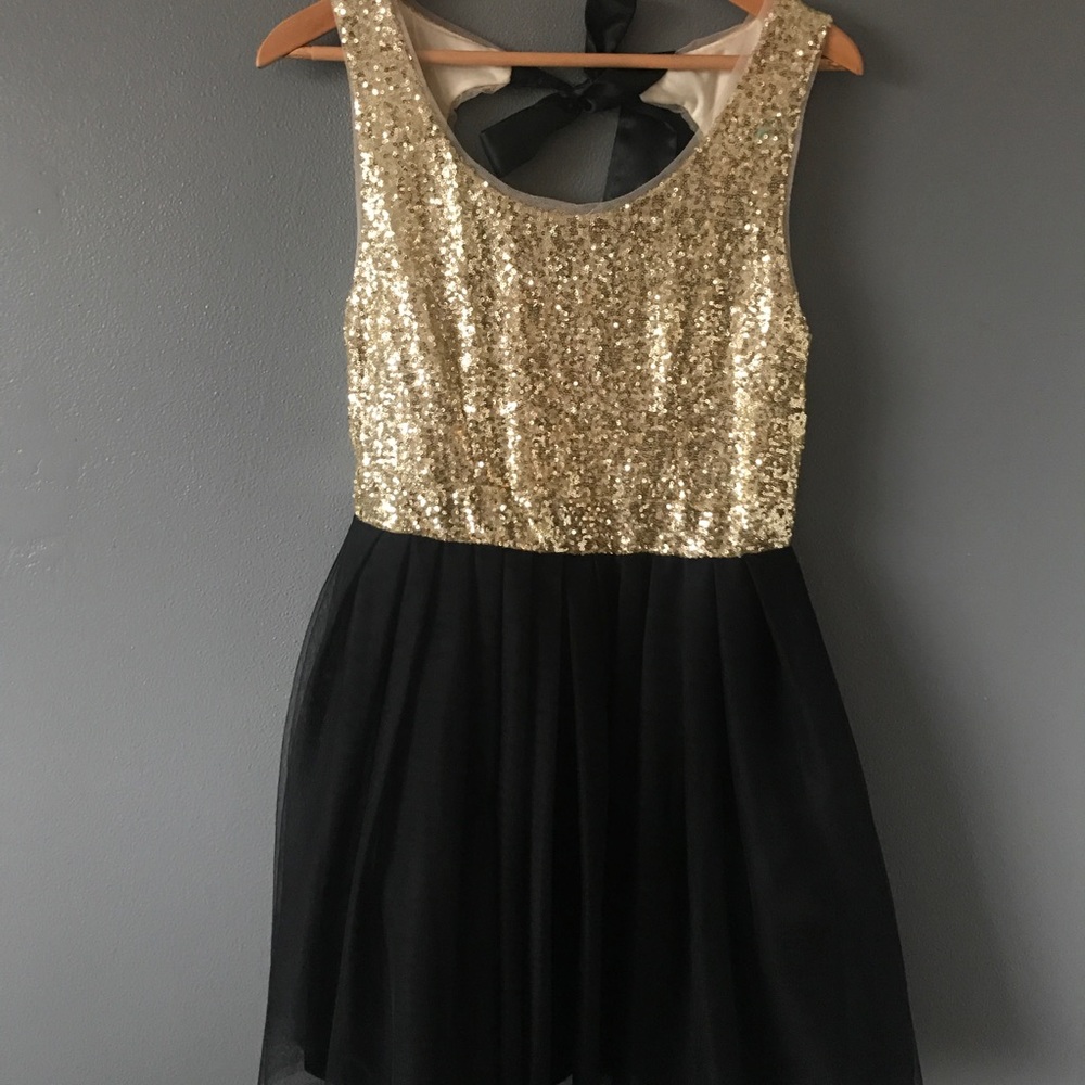Gold and Black Flare Dress size 13/14